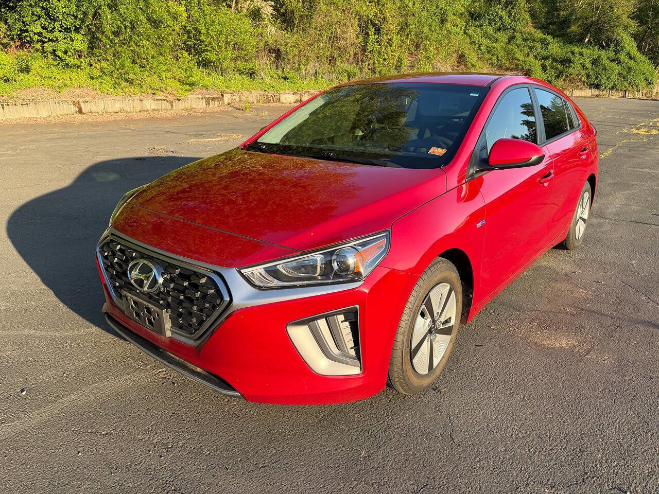 Used 2020 Hyundai Ioniq Blue FWD image 6