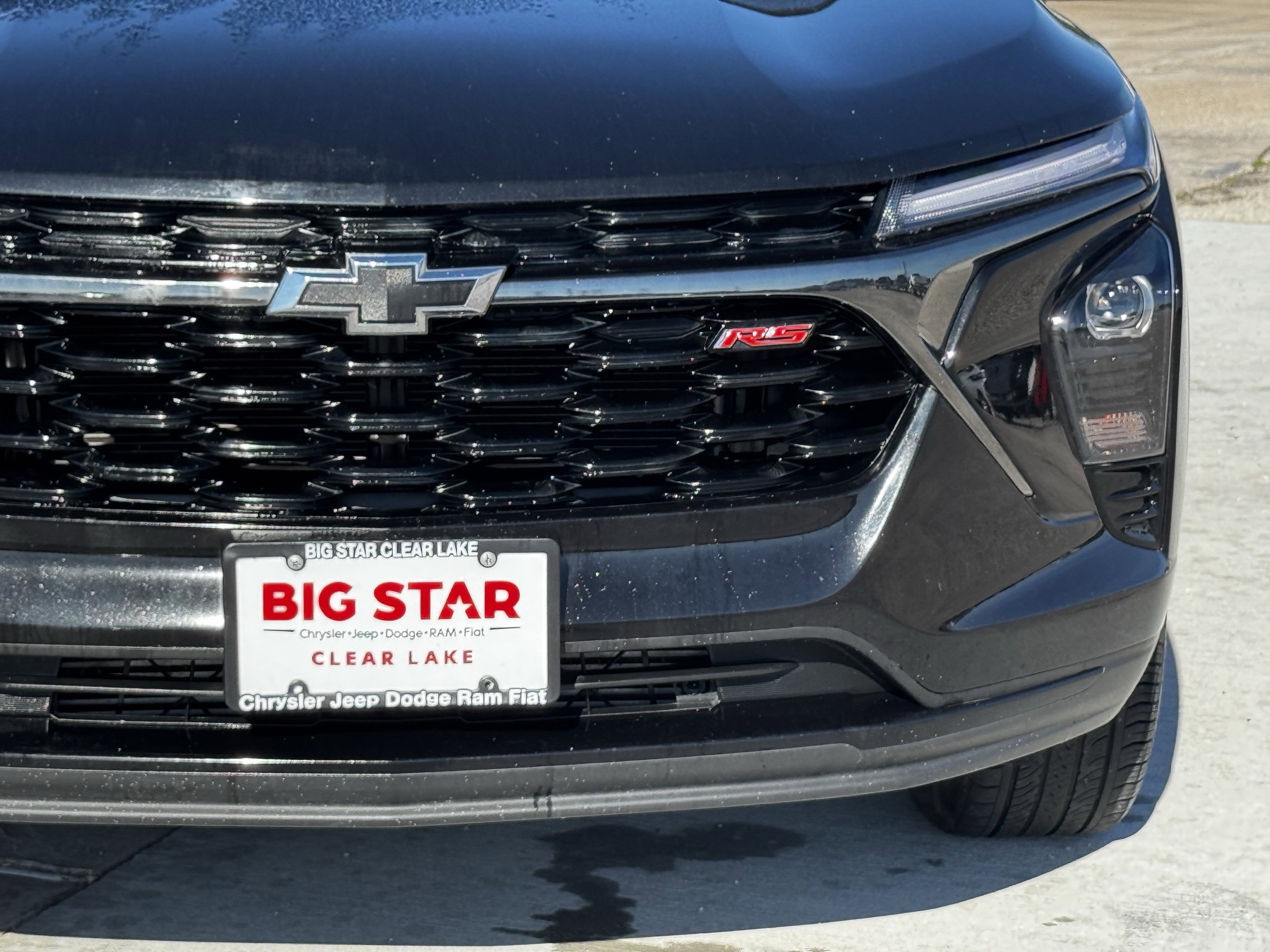 Used 2025 Chevrolet Trax RS w/ Driver Confidence Package image 5