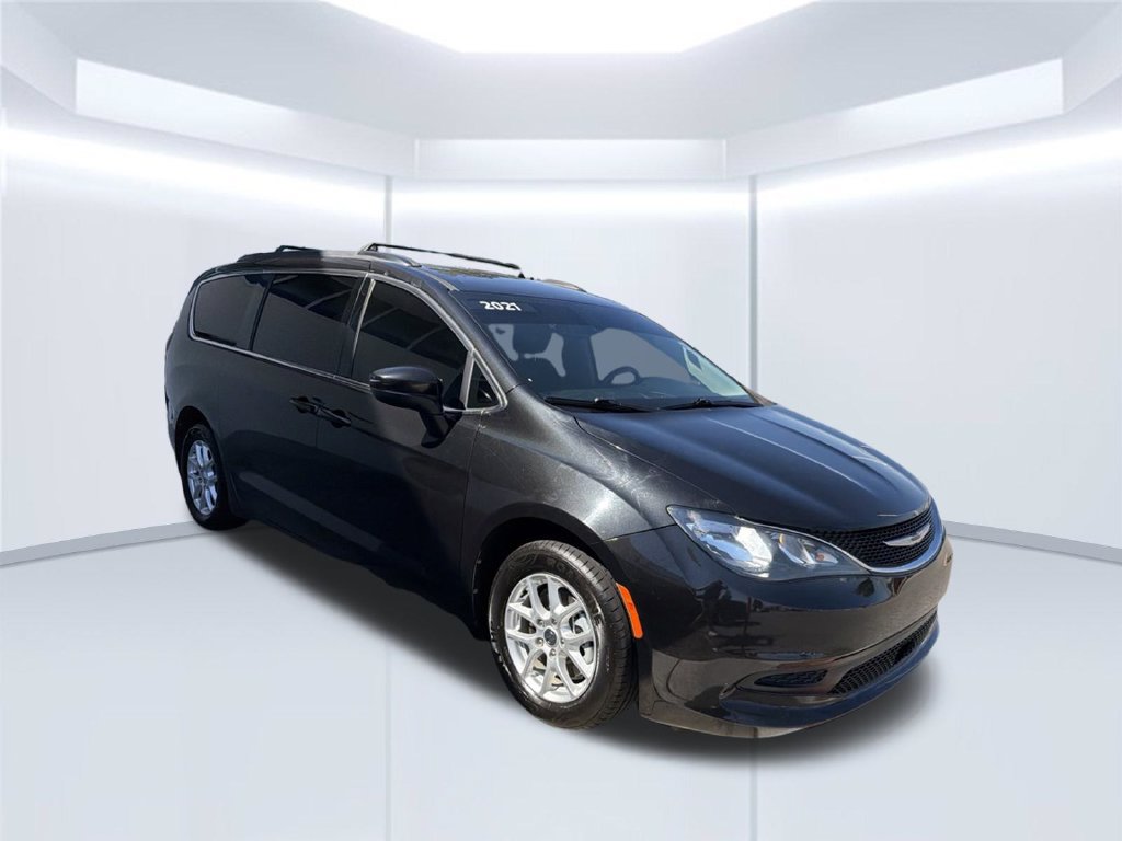 Used 2021 Chrysler Voyager Lxi FWD image 9