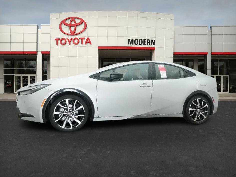 New 2026 Toyota Prius Plug-In Hybrid image 8