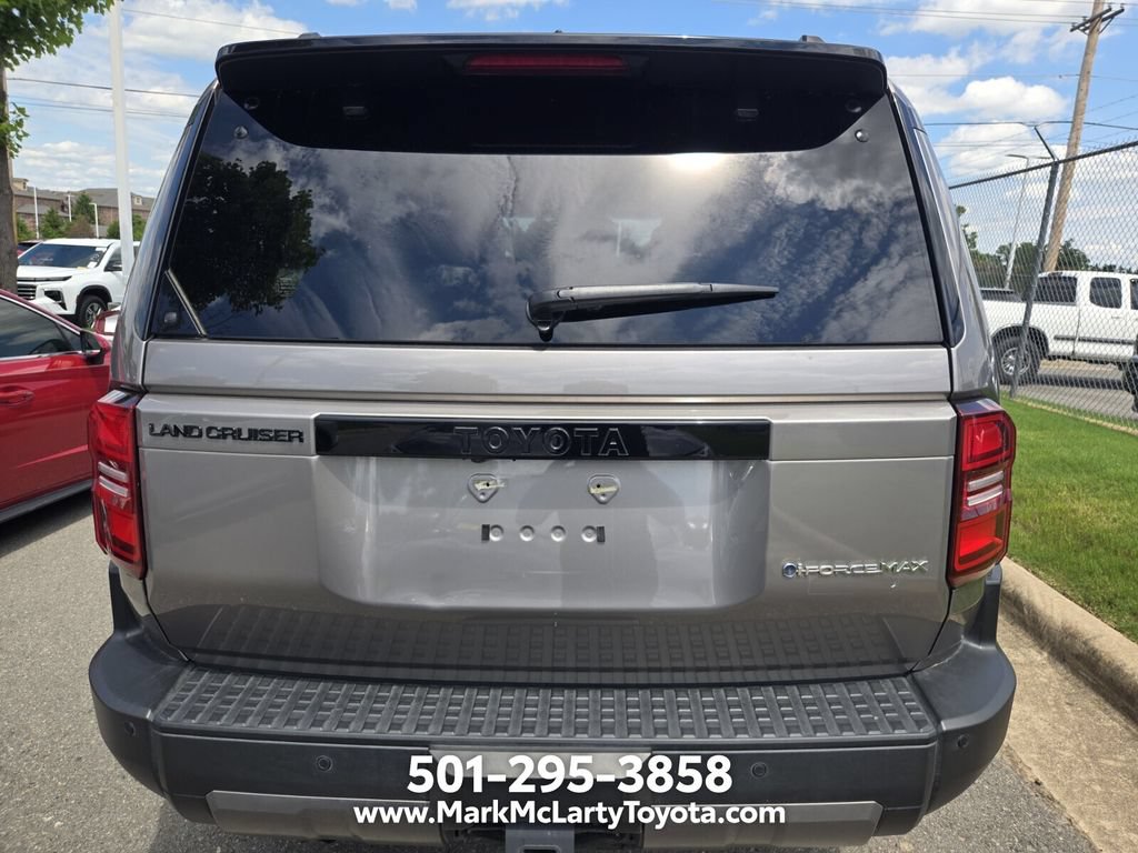 Used 2025 Toyota Land Cruiser w/ Premium Package AWD/4WD image 7