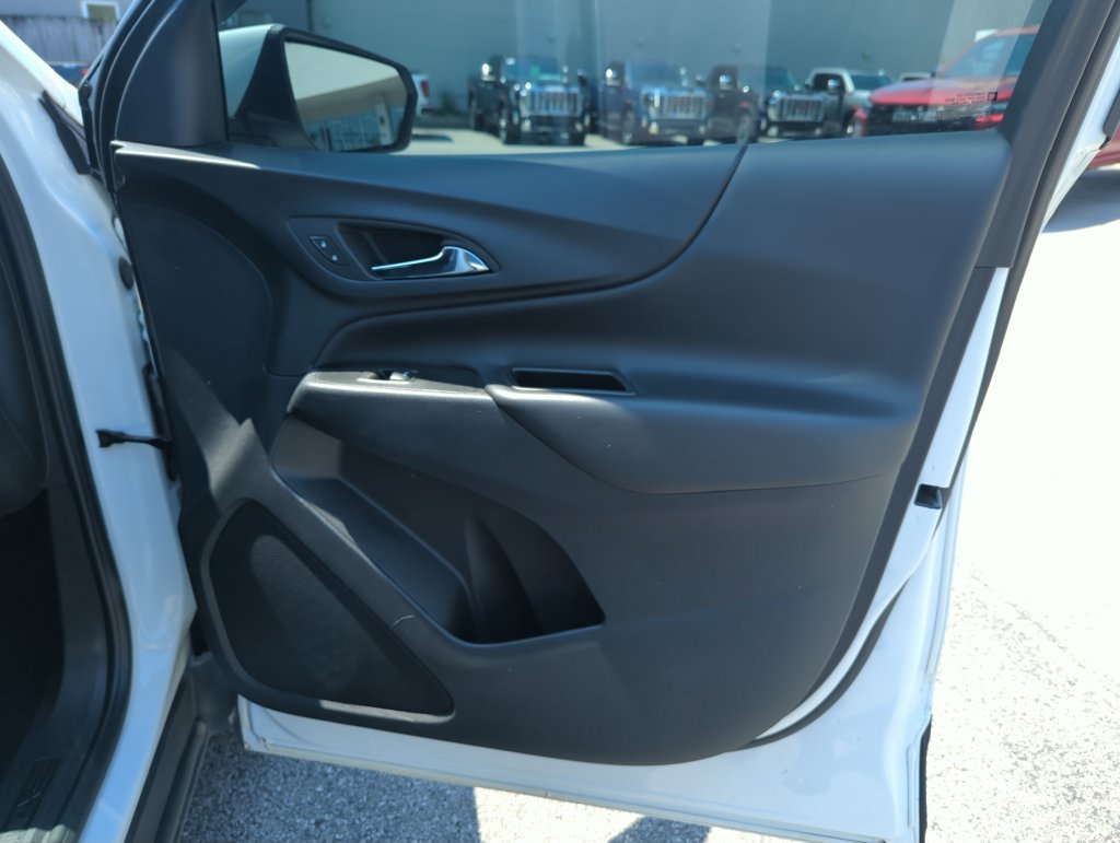Used 2022 Chevrolet Equinox LT FWD image 30