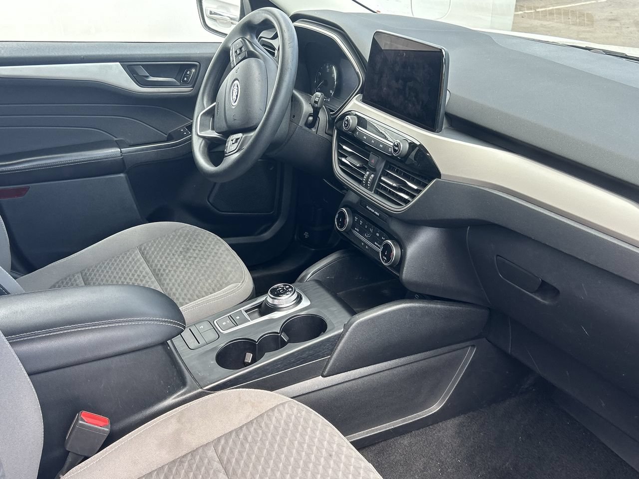 Used 2022 Ford Escape SE AWD/4WD image 8