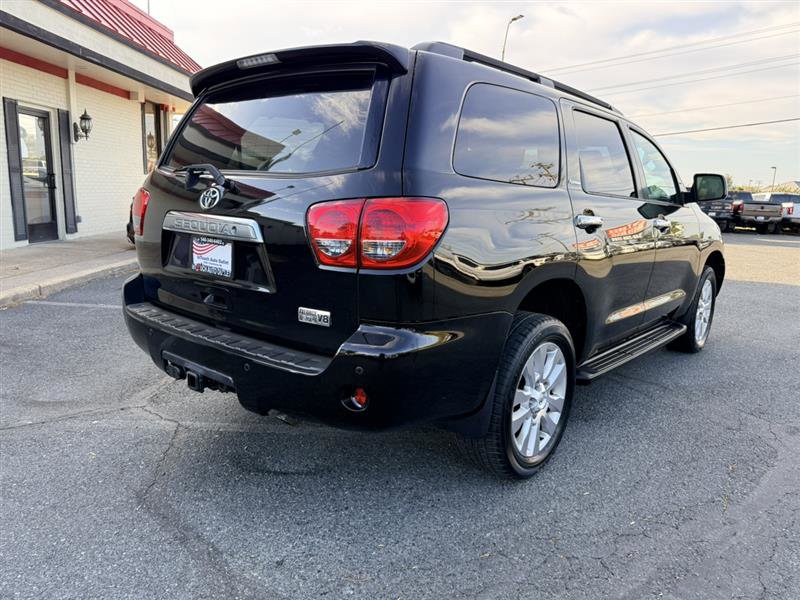 Used 2014 Toyota Sequoia Platinum AWD/4WD image 4