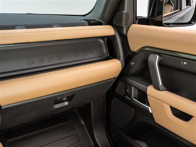New 2026 Land Rover Defender 110 X-Dynamic SE AWD/4WD image 29