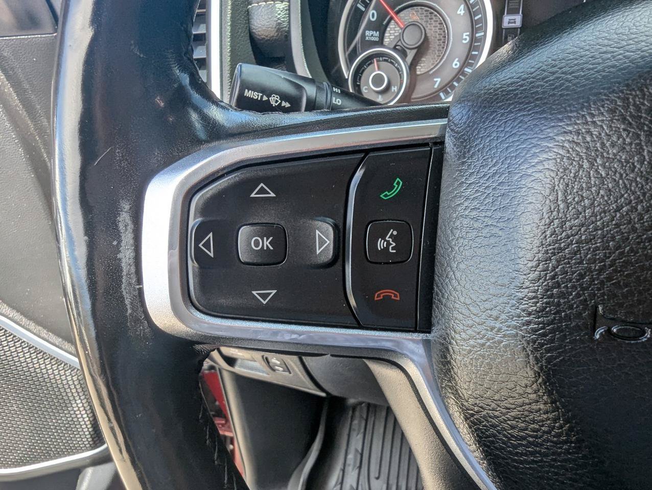 Used 2019 RAM 1500 Laramie AWD/4WD image 14
