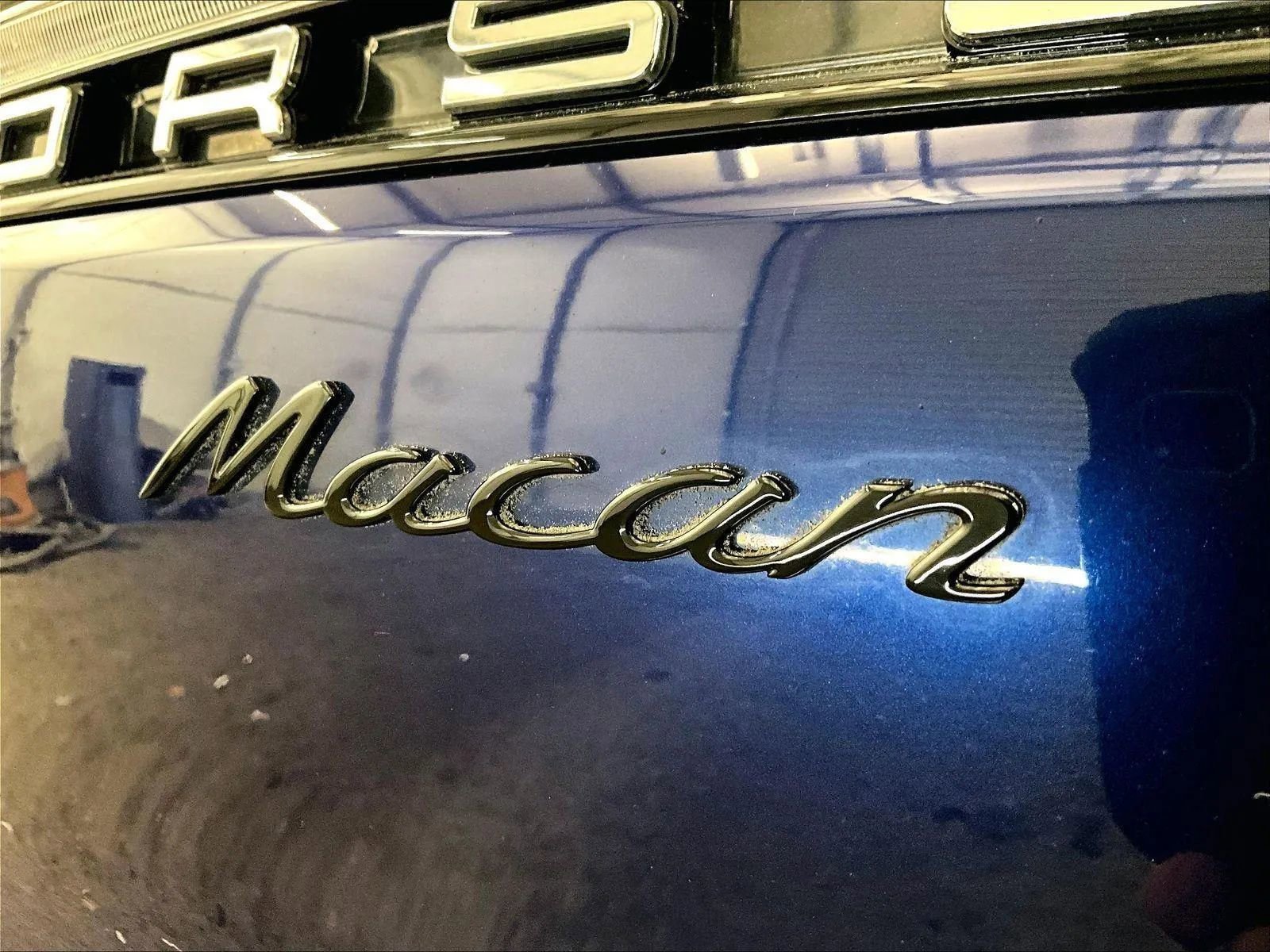Used 2023 Porsche Macan Turbo AWD/4WD image 13