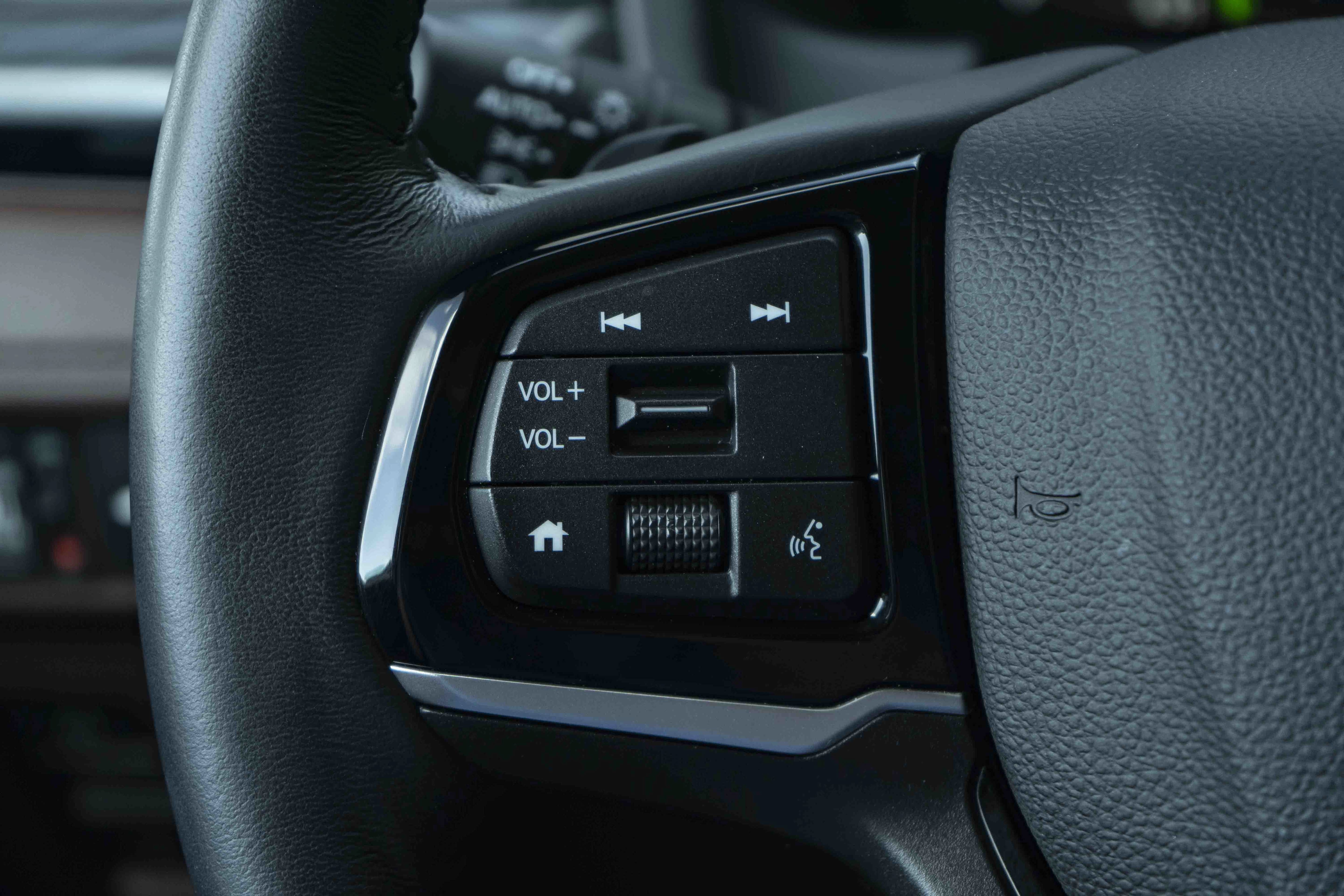 Certified 2025 Honda Odyssey Elite image 30