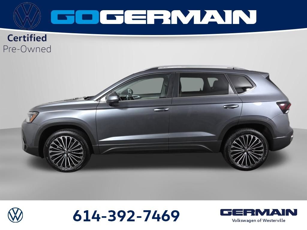 Certified 2025 Volkswagen Taos SE image 11