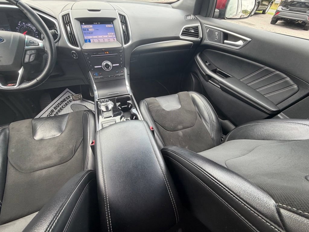 Used 2019 Ford Edge ST w/ Equipment Group 401A AWD/4WD image 12