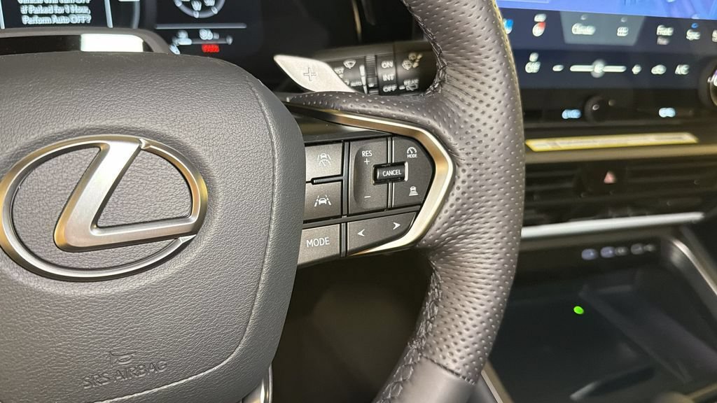 New 2026 Lexus TX 500h AWD image 18