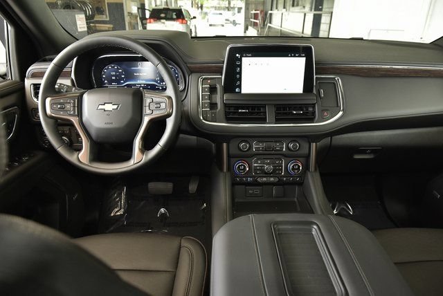Used 2024 Chevrolet Suburban High Country AWD/4WD image 22