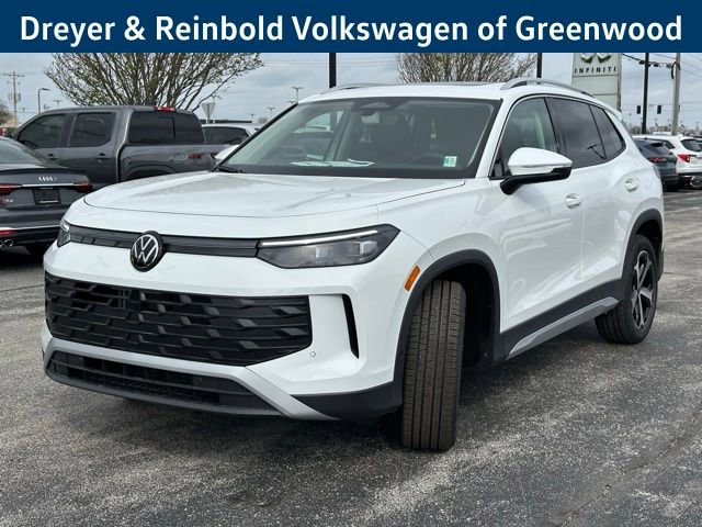 New 2026 Volkswagen Tiguan SE image 3