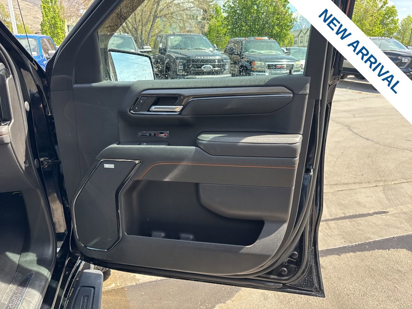 Used 2022 GMC Sierra 1500 AT4 w/ AT4 Premium Package image 10