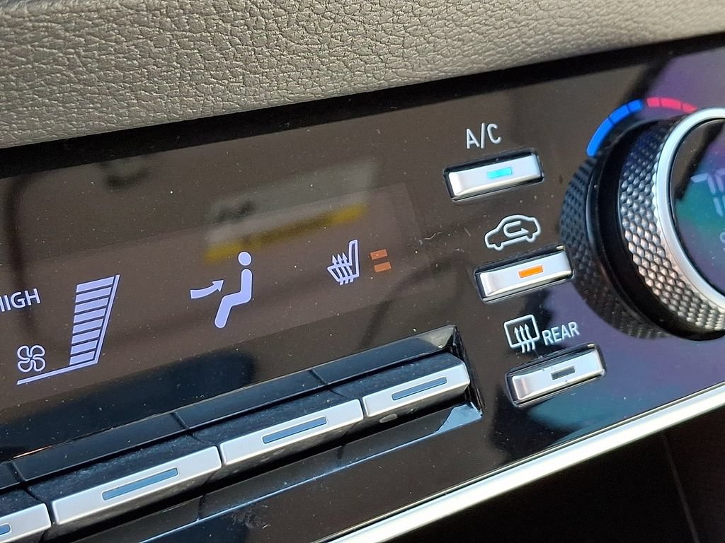 Used 2023 Hyundai Sonata SEL w/ Convenience Package FWD image 24
