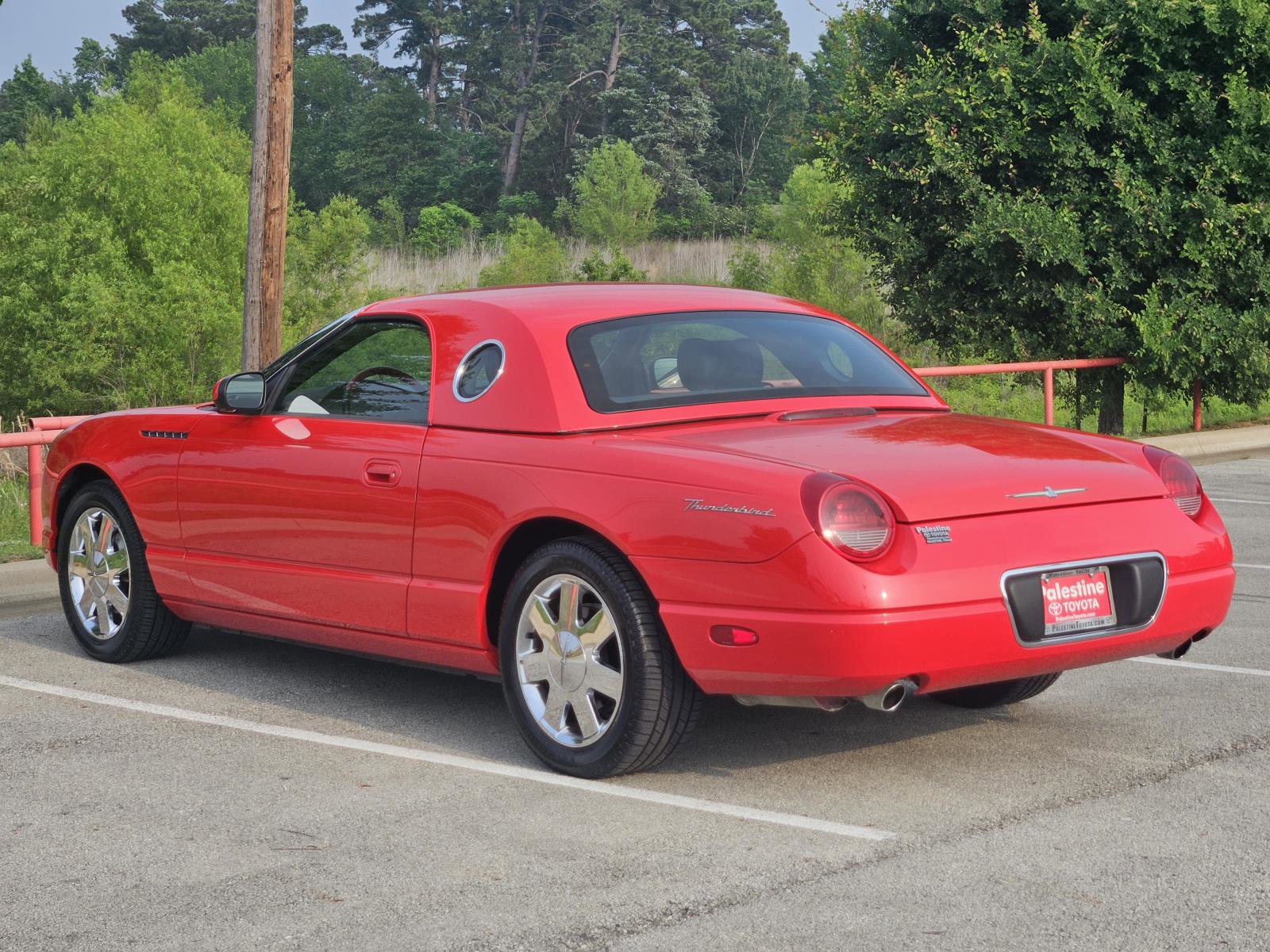 Used 2002 Ford Thunderbird RWD image 4