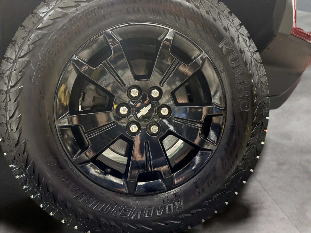 Used 2021 Chevrolet Colorado ZR2 w/ ZR2 Dusk Special Edition AWD/4WD image 30