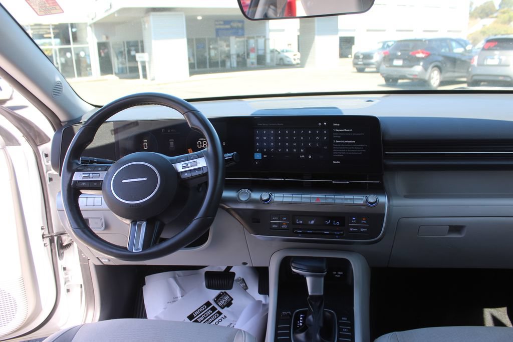 Used 2024 Hyundai Kona SEL FWD image 17