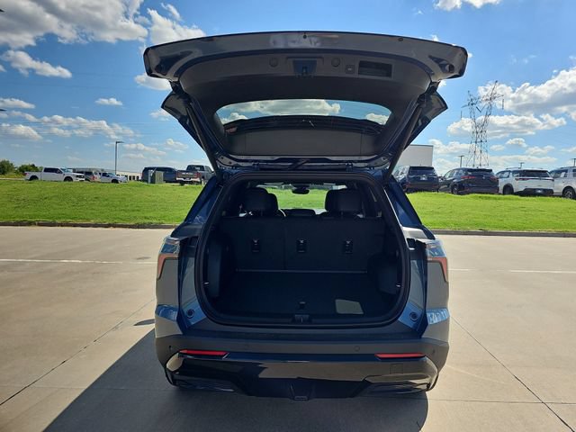 New 2027 Chevrolet Equinox RS w/ Safety and Technology Package FWD image 26