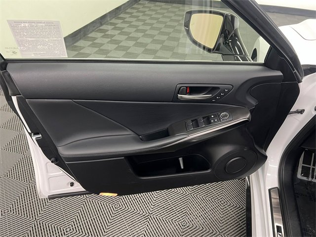 Certified 2023 Lexus IS 350 F Sport image 9