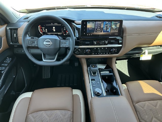 New 2026 Nissan Pathfinder Platinum AWD/4WD image 19