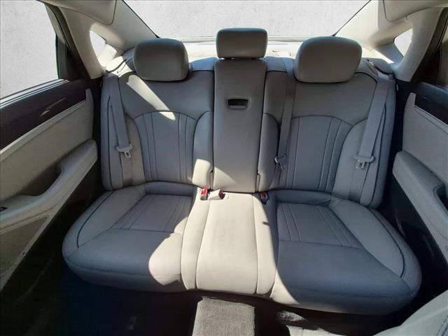 Used 2015 Hyundai Genesis 3.8 w/ Option Group 03 RWD image 23