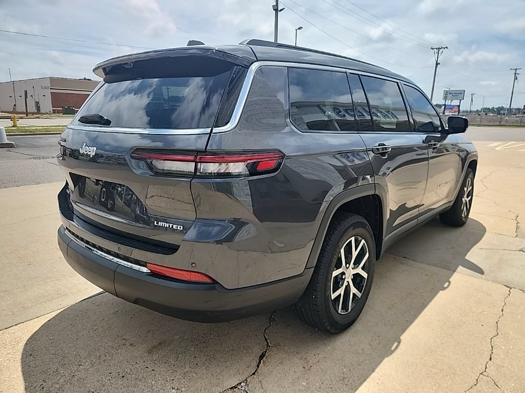 Used 2024 Jeep Grand Cherokee L Limited w/ Luxury Tech Group II AWD/4WD image 8