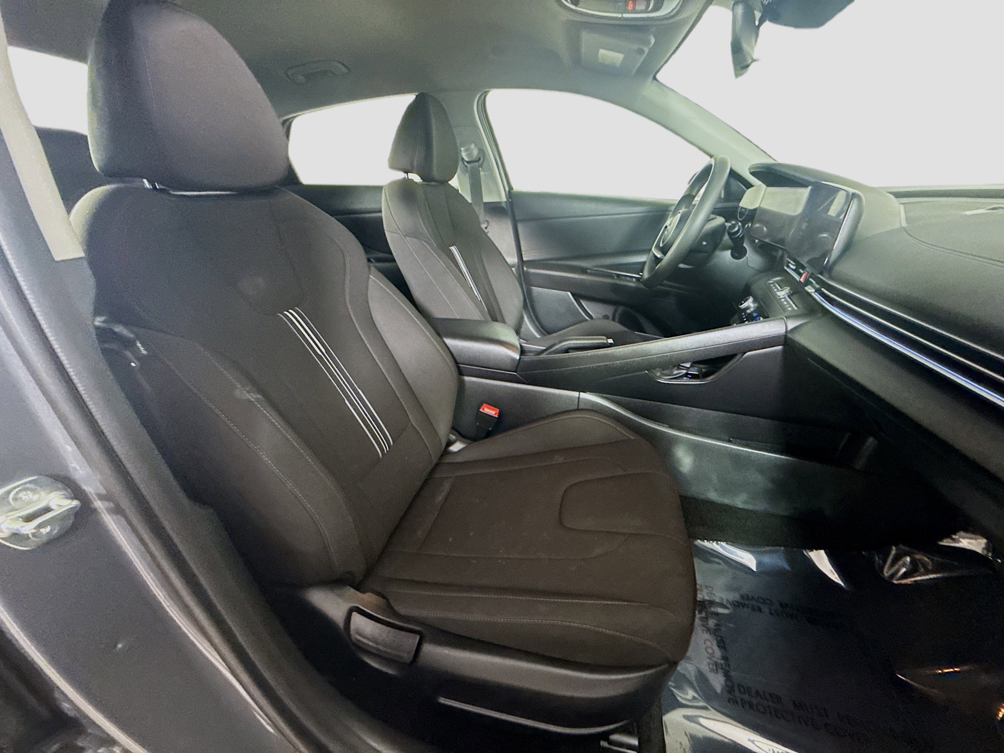 Used 2024 Hyundai Elantra SEL image 29