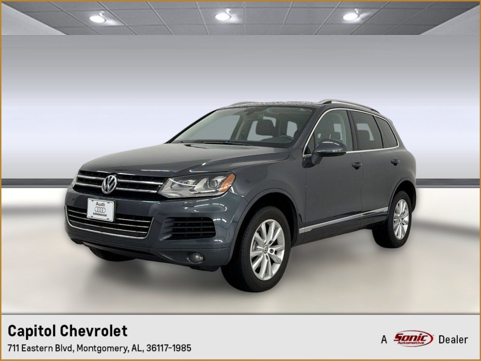 Used 2014 Volkswagen Touareg Sport AWD/4WD image 1