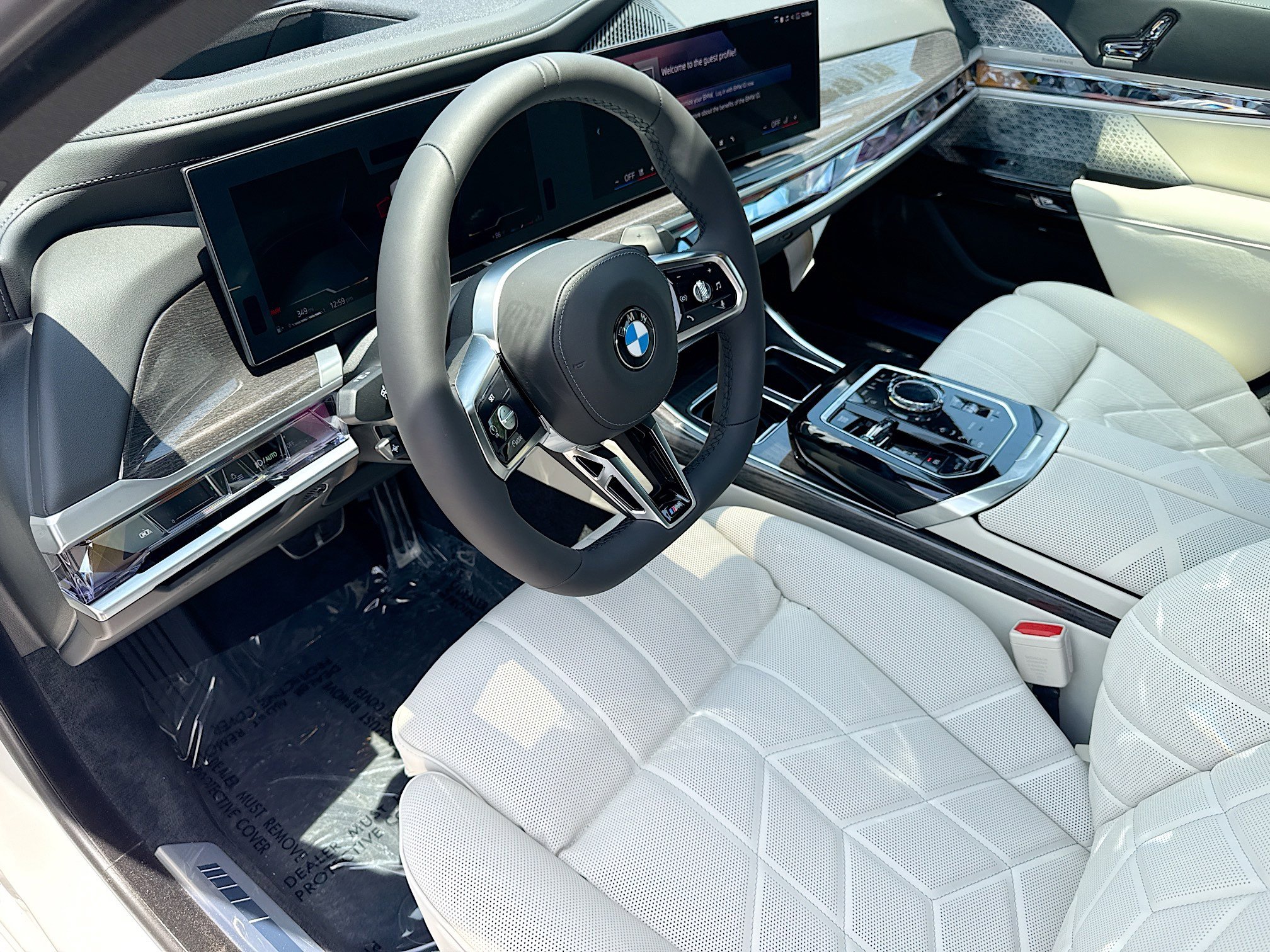 New 2026 BMW 760i xDrive AWD/4WD image 25