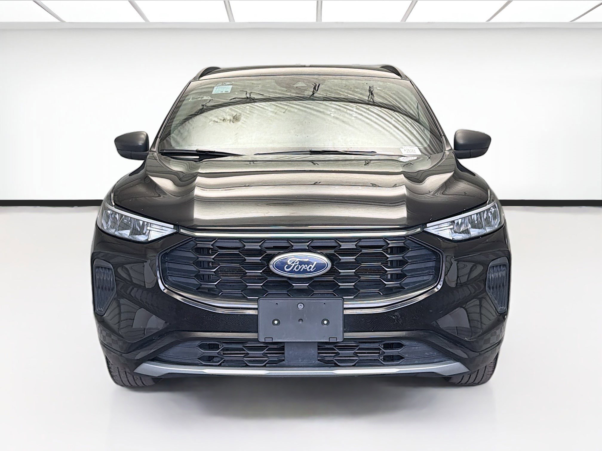 Used 2024 Ford Escape ST-Line image 2