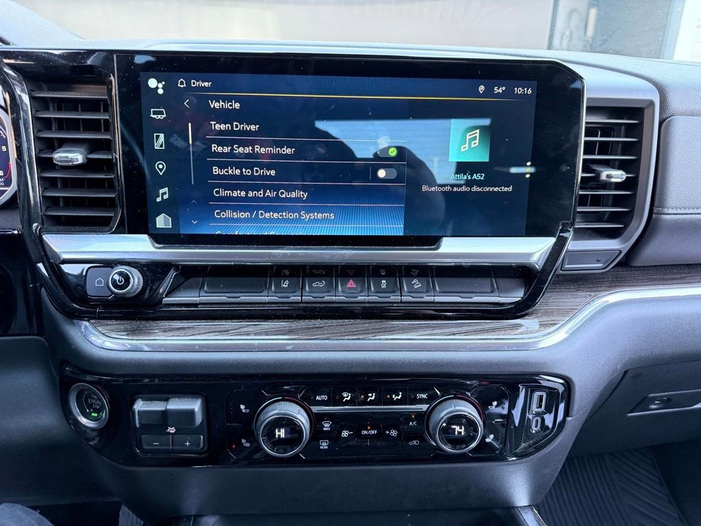 Used 2024 Chevrolet Silverado 2500 LT w/ Convenience Package image 19