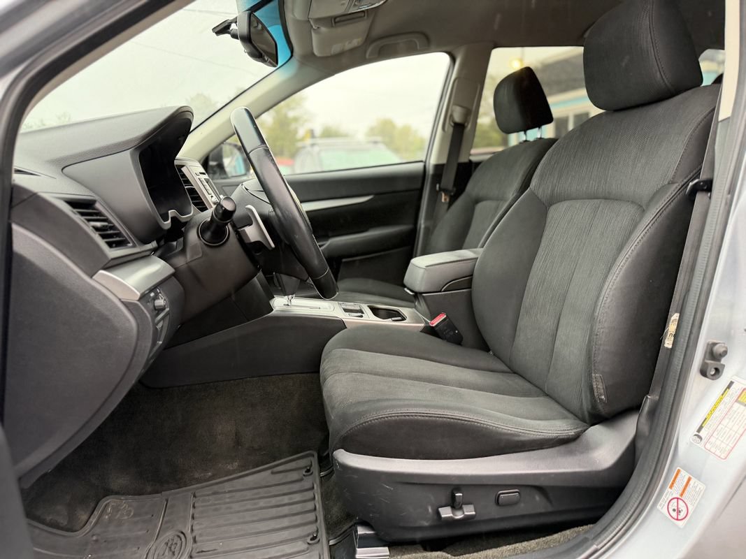 Used 2014 Subaru Outback 2.5i Premium AWD/4WD image 13