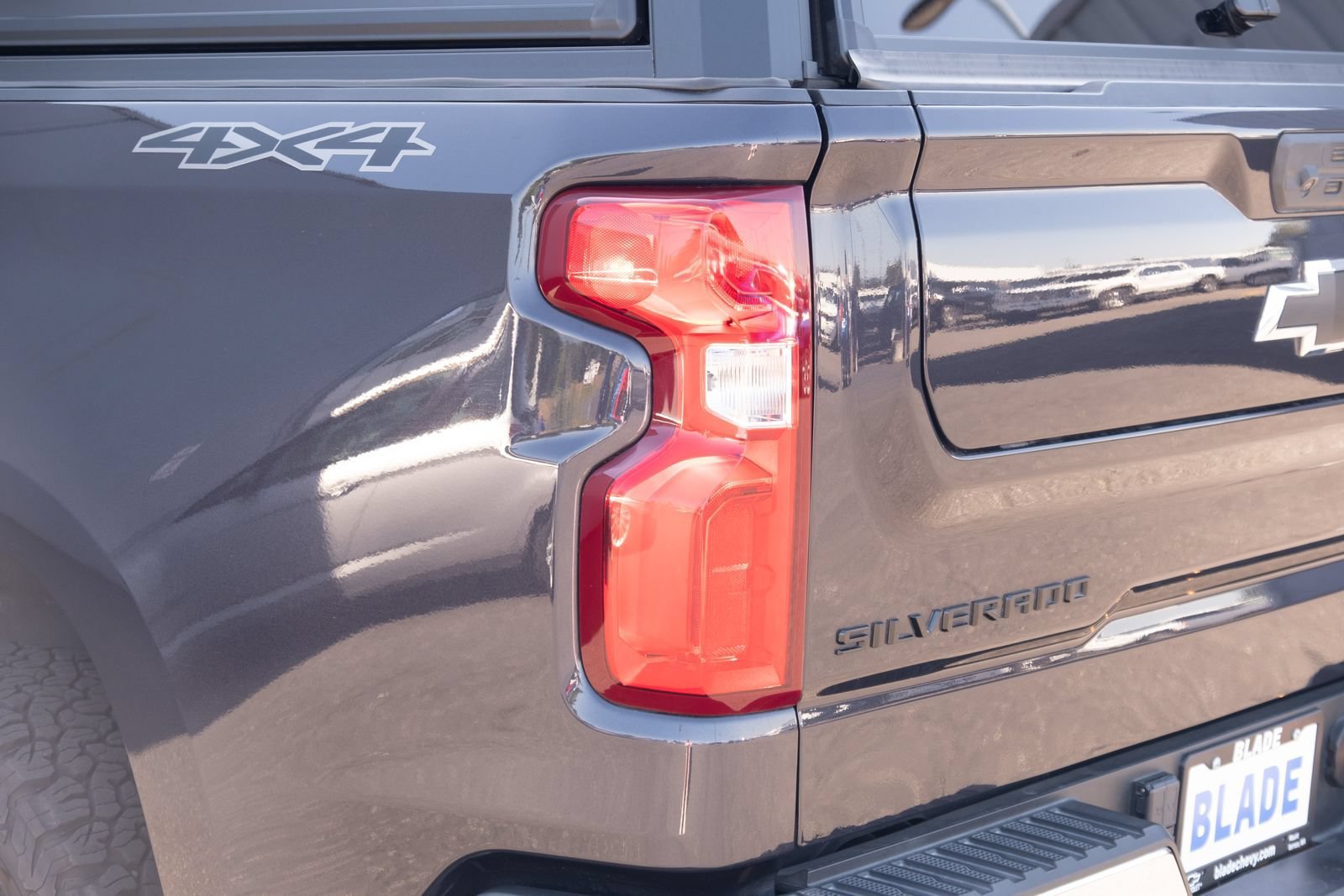 Used 2024 Chevrolet Silverado 1500 LTZ w/ LTZ Premium Package AWD/4WD image 27