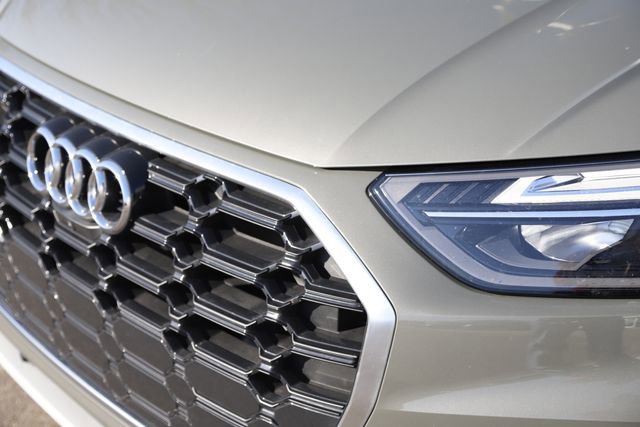 Used 2023 Audi Q5 2.0T Premium Plus image 11