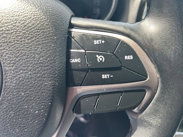 Used 2019 Jeep Grand Cherokee Limited AWD/4WD image 24