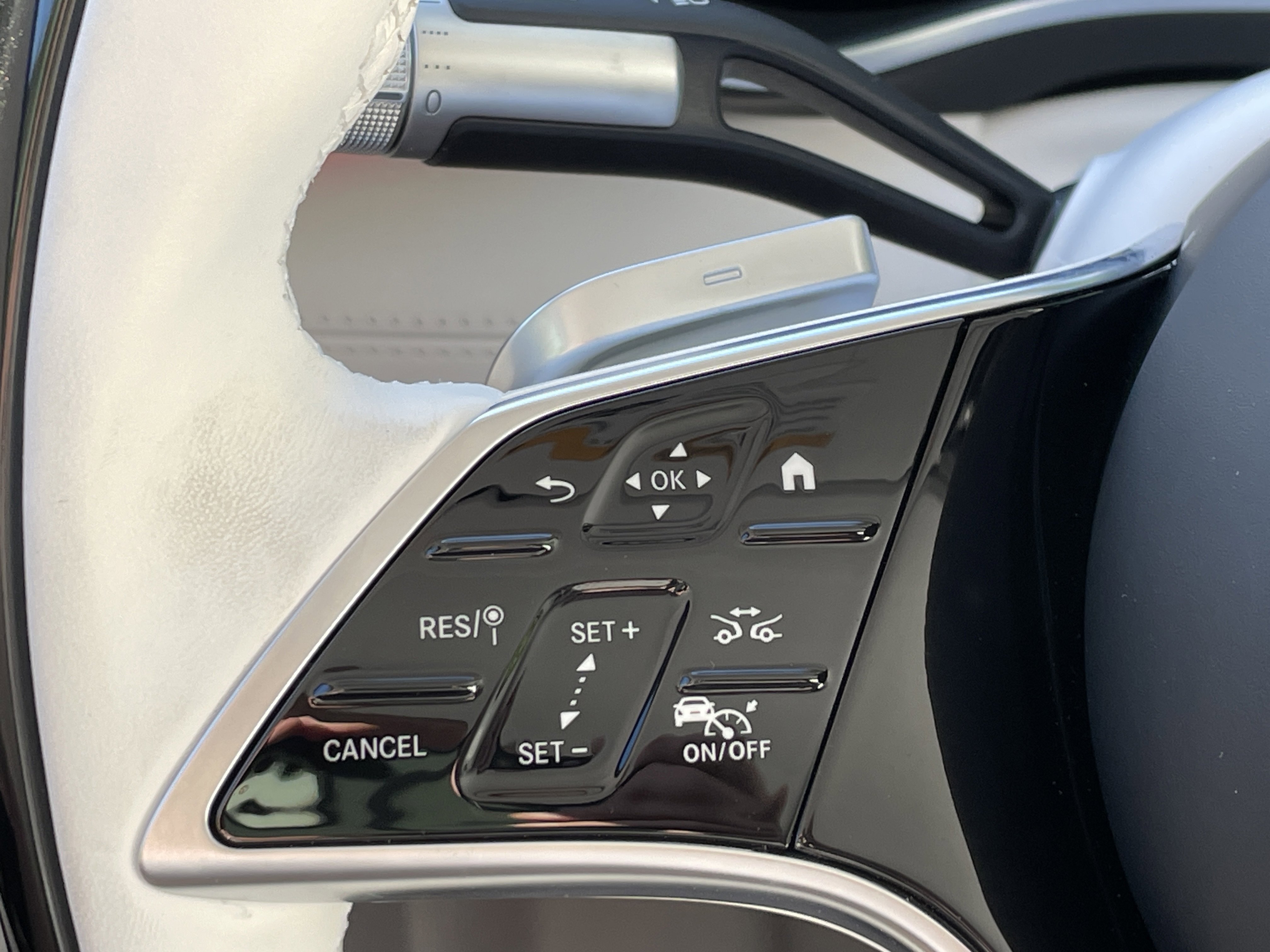 New 2026 Mercedes-Benz Maybach SL 680 image 33