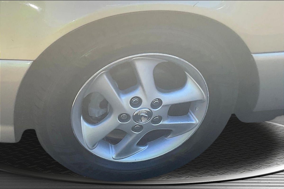Used 2000 Lexus ES 330 w/ Lexus Value Pkg FWD image 31
