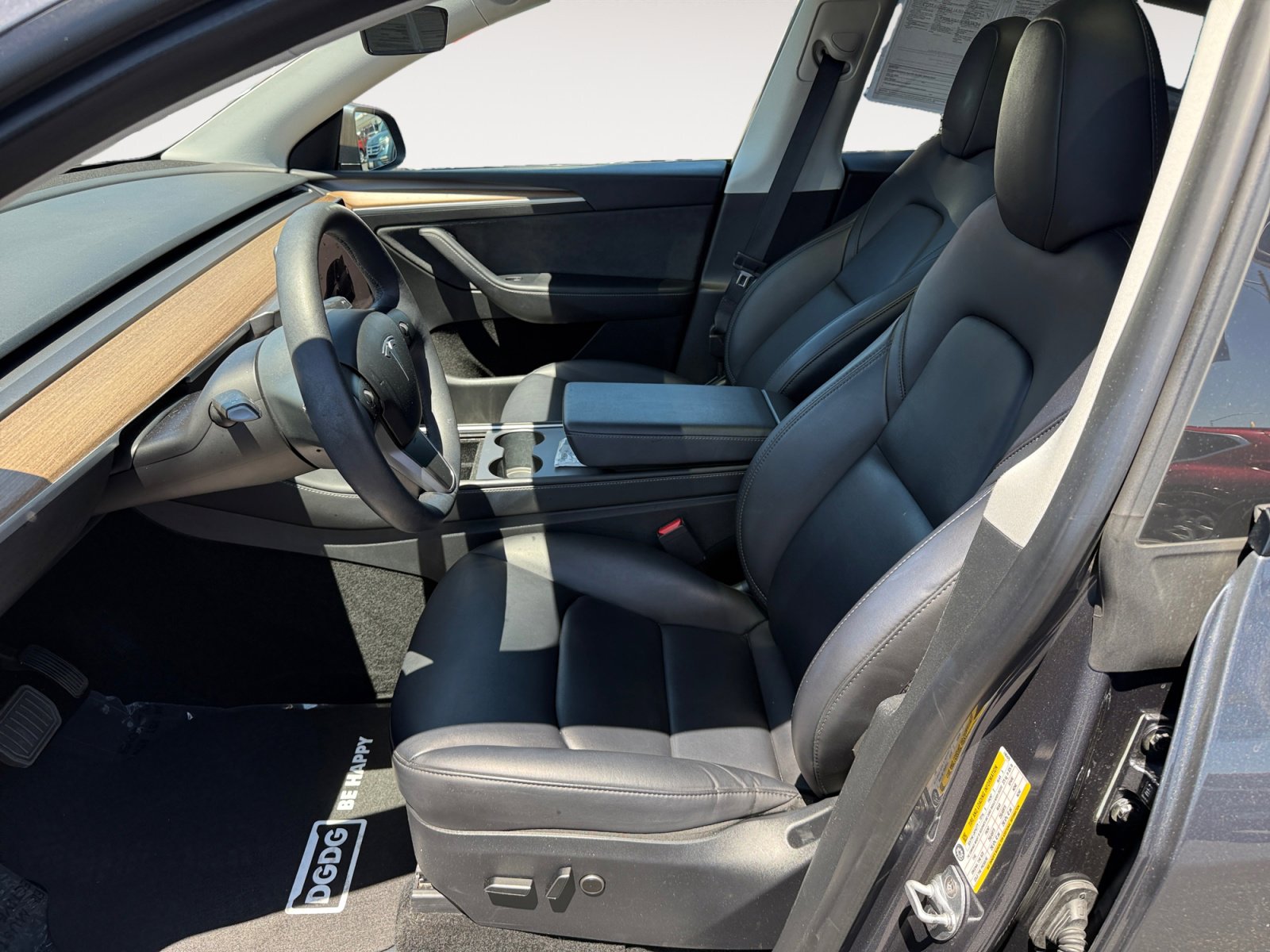 Used 2023 Tesla Model Y Long Range AWD/4WD image 10