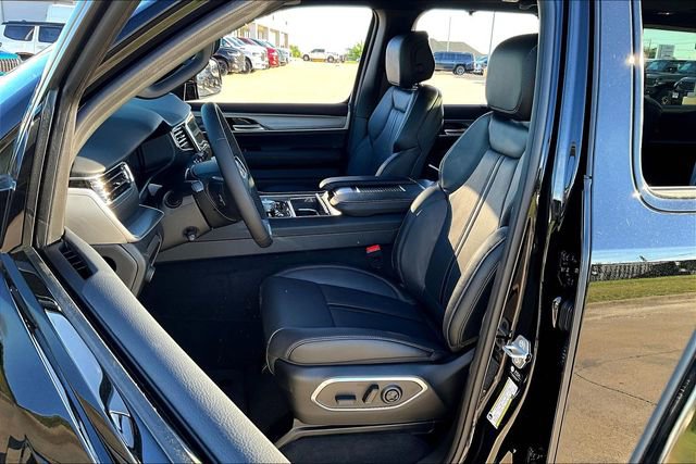 New 2026 Jeep Grand Wagoneer L Limited image 12