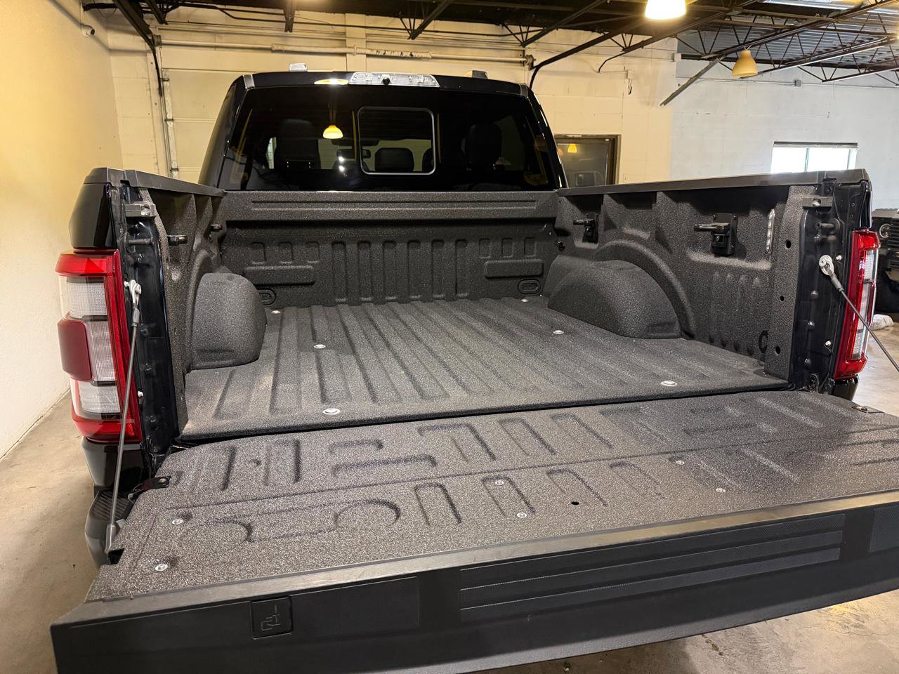 Used 2023 Ford F150 Raptor image 8
