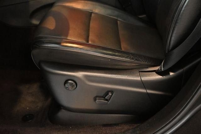 Used 2018 Jeep Grand Cherokee Summit image 3