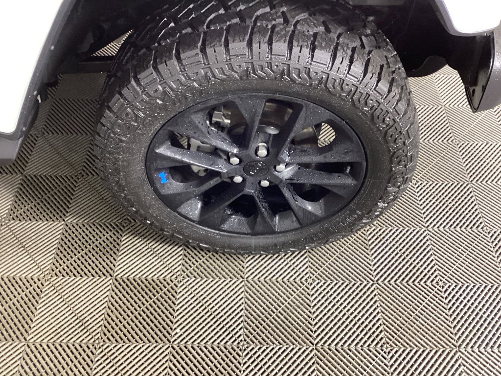 Used 2022 Jeep Wrangler Unlimited Sahara w/ Cold Weather Group image 7