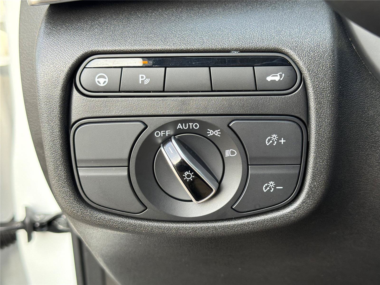 Used 2024 INFINITI QX50 Luxe AWD/4WD image 16