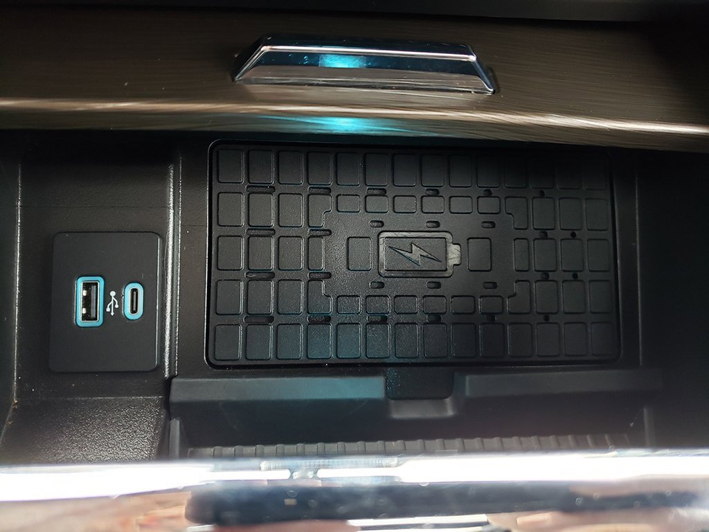 Certified 2022 Ford Expedition Limited image 26