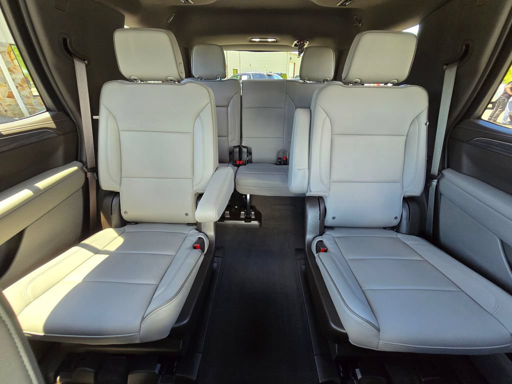 Certified 2023 GMC Yukon SLT w/ SLT Luxury Package RWD image 45