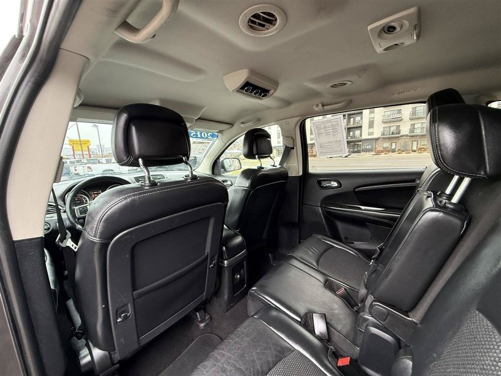 Used 2015 Dodge Journey Crossroad w/ Flexible Seating Group FWD image 19