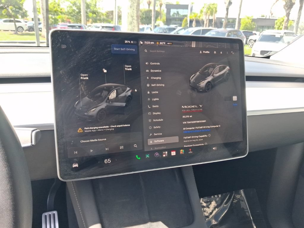 Used 2022 Tesla Model Y Performance AWD/4WD image 22