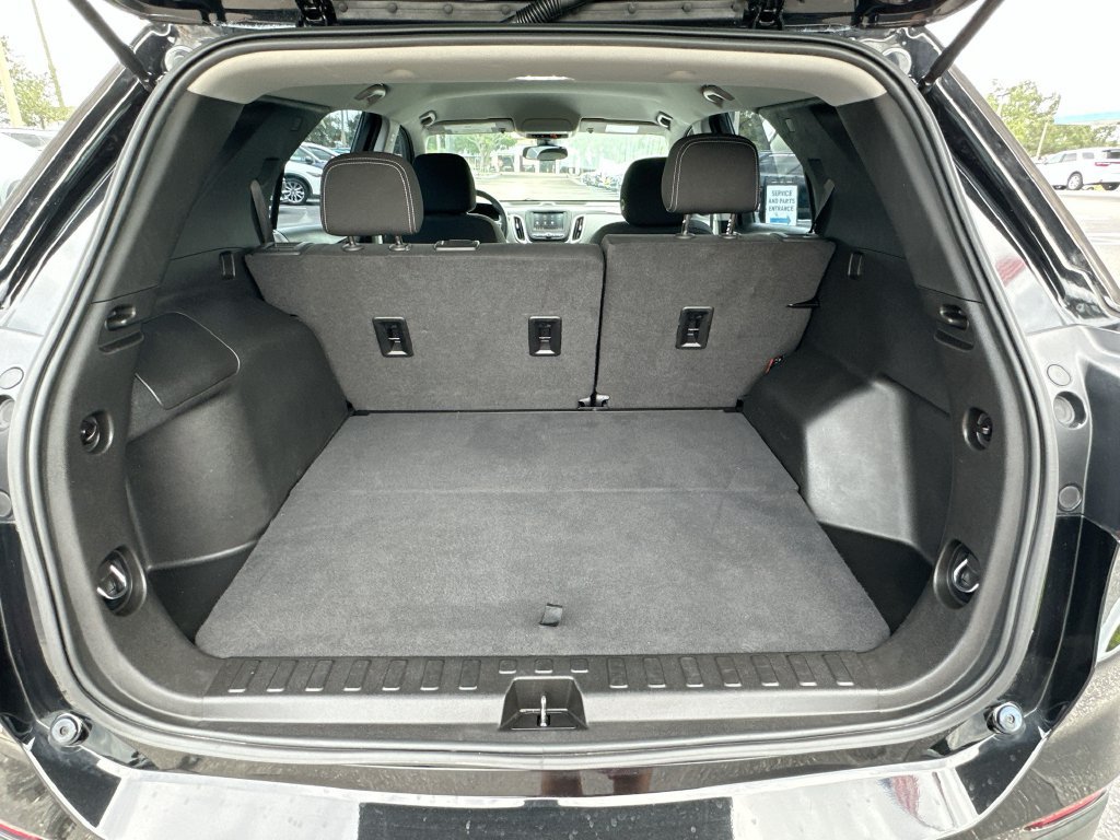 Used 2021 Chevrolet Equinox LS FWD image 23