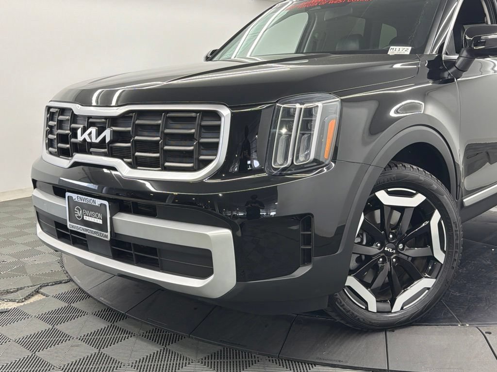 Used 2024 Kia Telluride S w/ S Sunroof Package FWD image 4